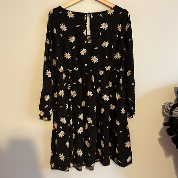Torrid Black Daisy Ruffle Dress - Picture 5 of 5